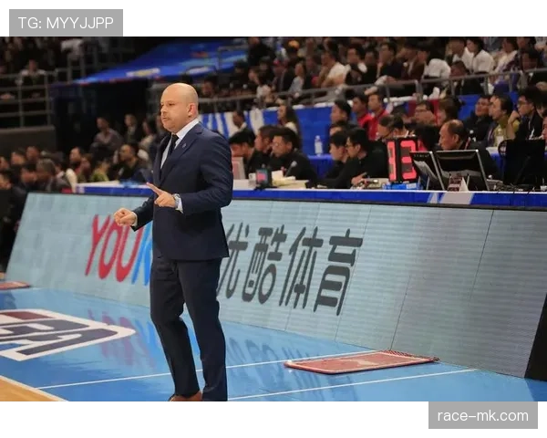 戴伟浚助攻数据创新高 出色表现助球队冲击更高荣誉