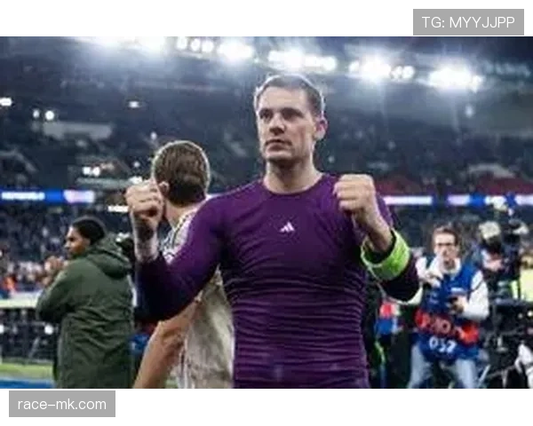 诺伊尔持续展现统治力，助球队稳居积分榜前列