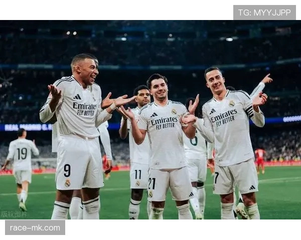 卡瓦哈尔：皇马右后卫位置上的表现稳健与持续提升分析